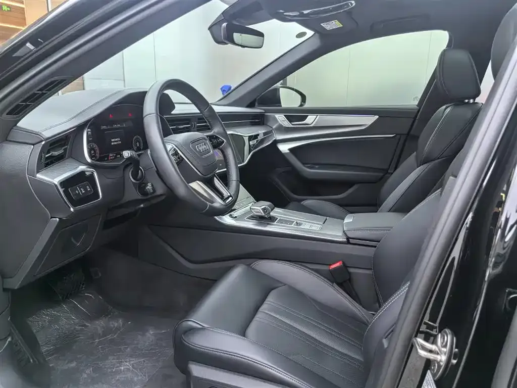 Audi A6L 2025 из CN, фото 10