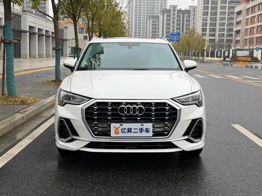 Audi Q3 2021 из CN, фото 4