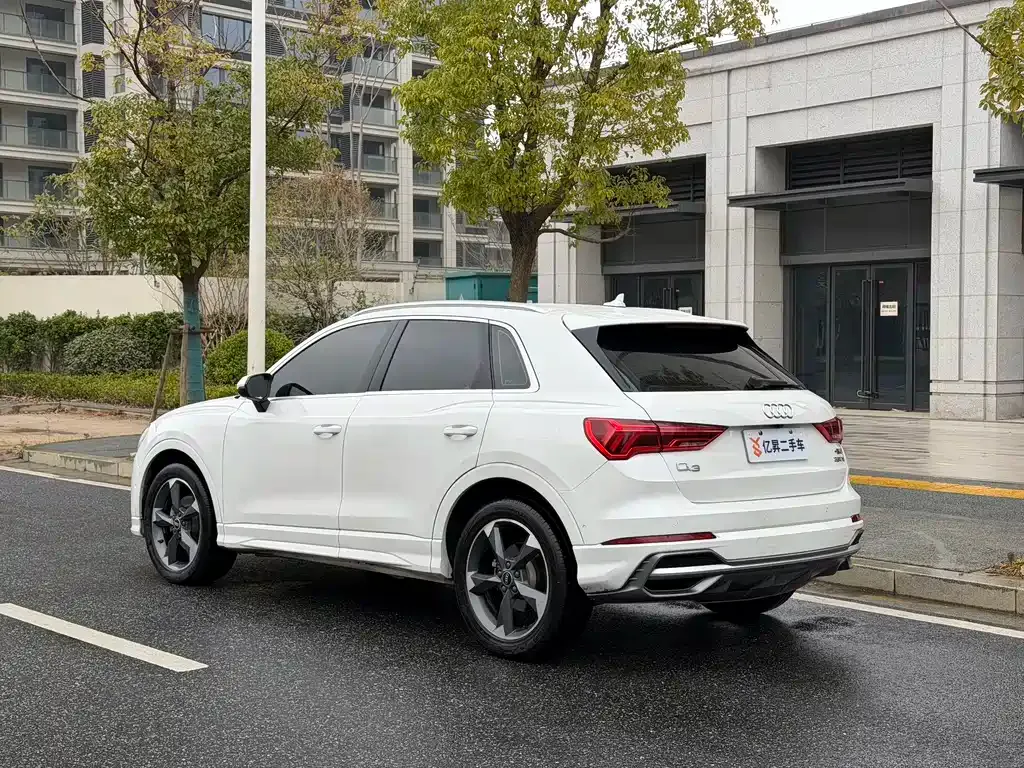 Audi Q3 2021 из CN, фото 9