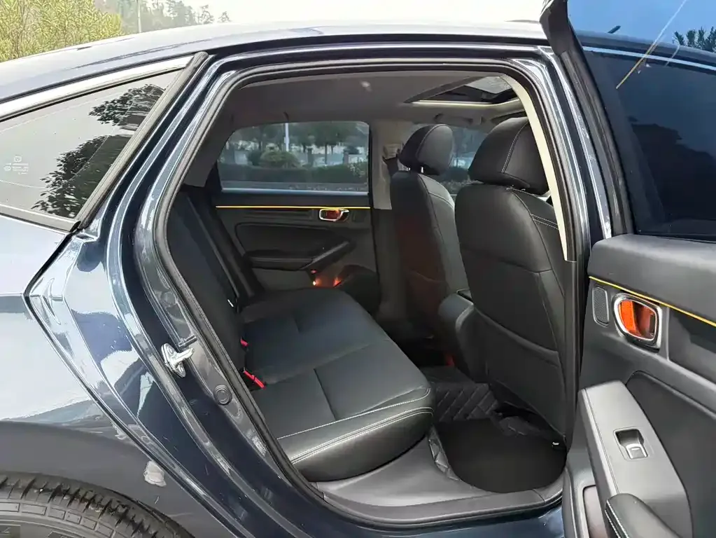 Honda Civic — фото 6