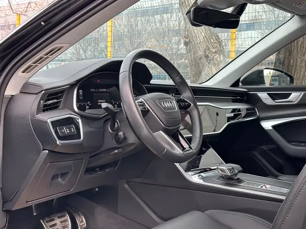 Audi A6L 2024 из CN, фото 8