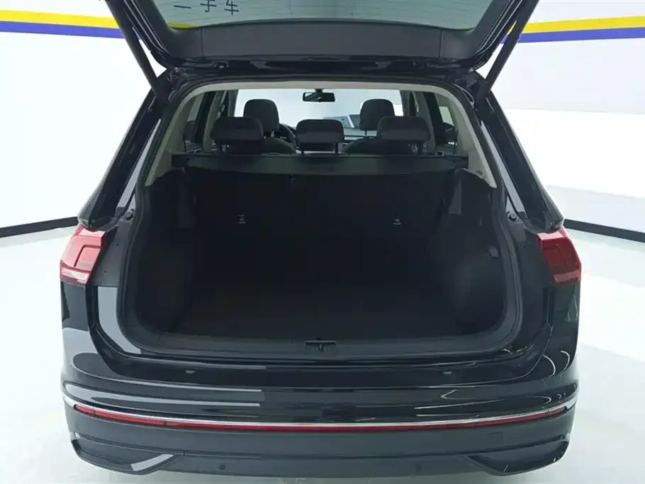 Volkswagen Tiguan L 2025 из CN, фото 7