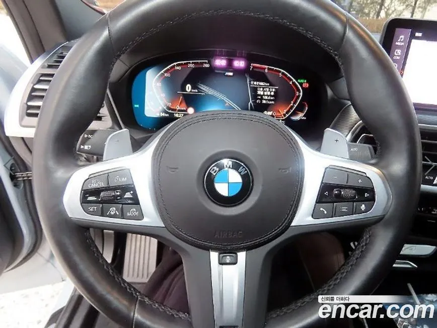 BMW X4 2024 из KR, фото 3
