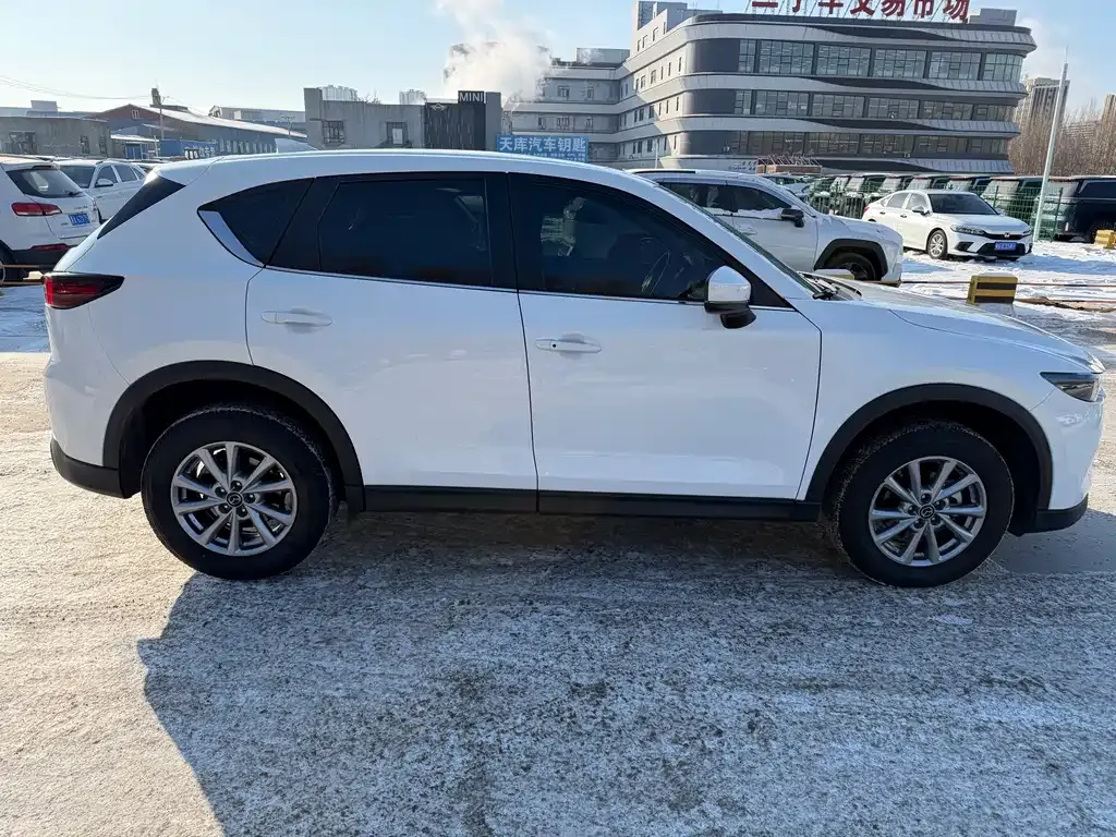 Mazda CX-5 2022 из CN, фото 2
