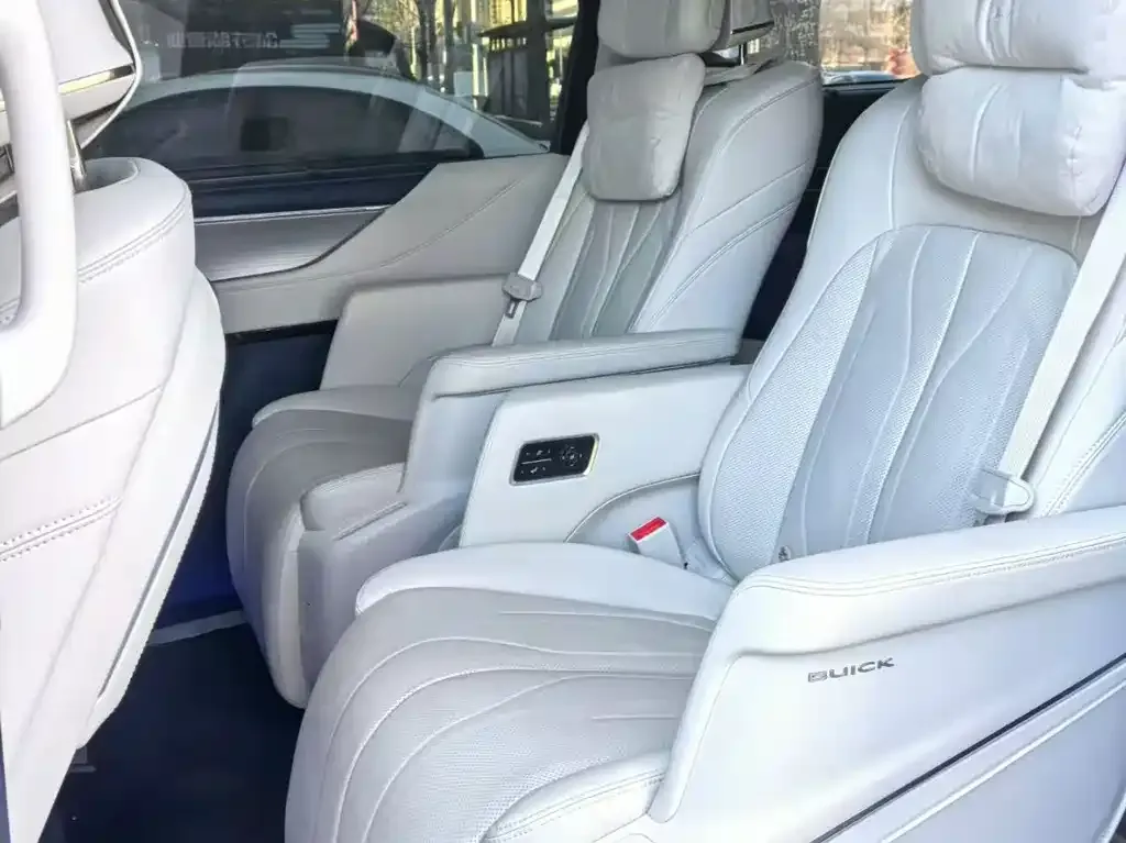 Buick GL8 Hybrid 2024 из CN, фото 2