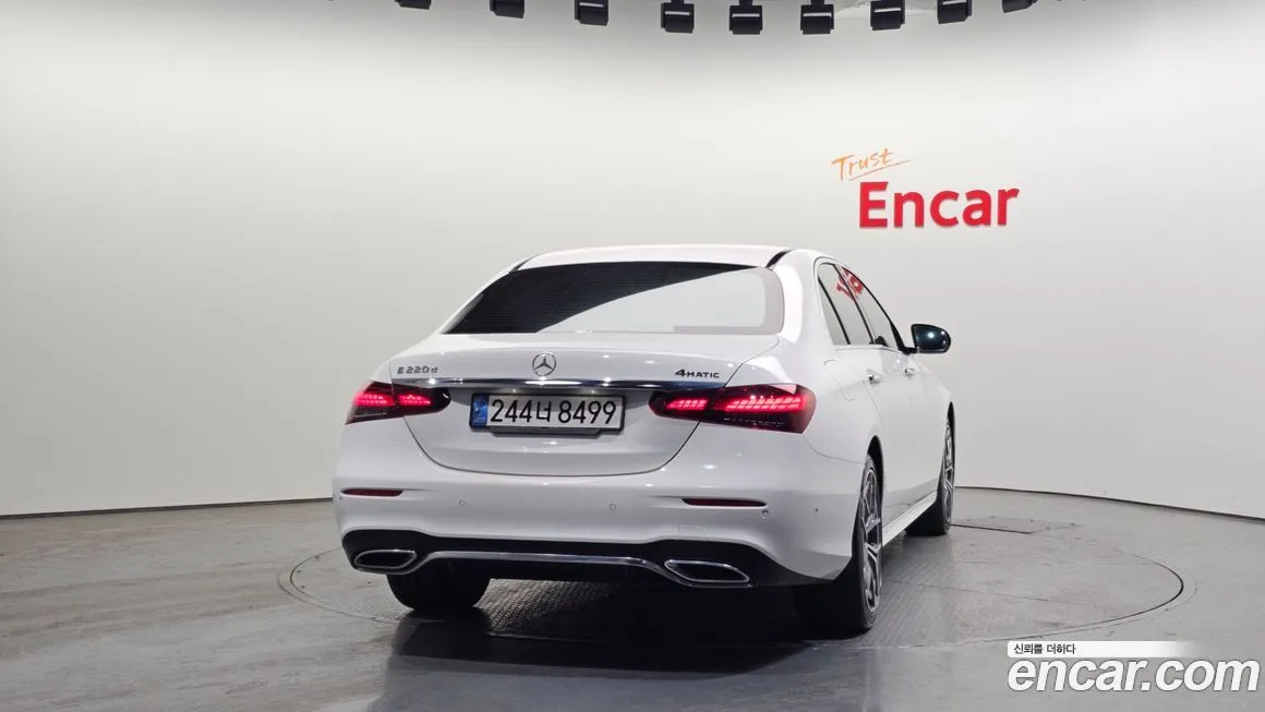 Mercedes-Benz E-Class 2022 из KR, фото 2