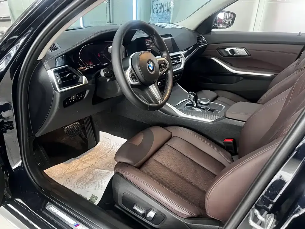 BMW 3 Series 2022 из CN, фото 8