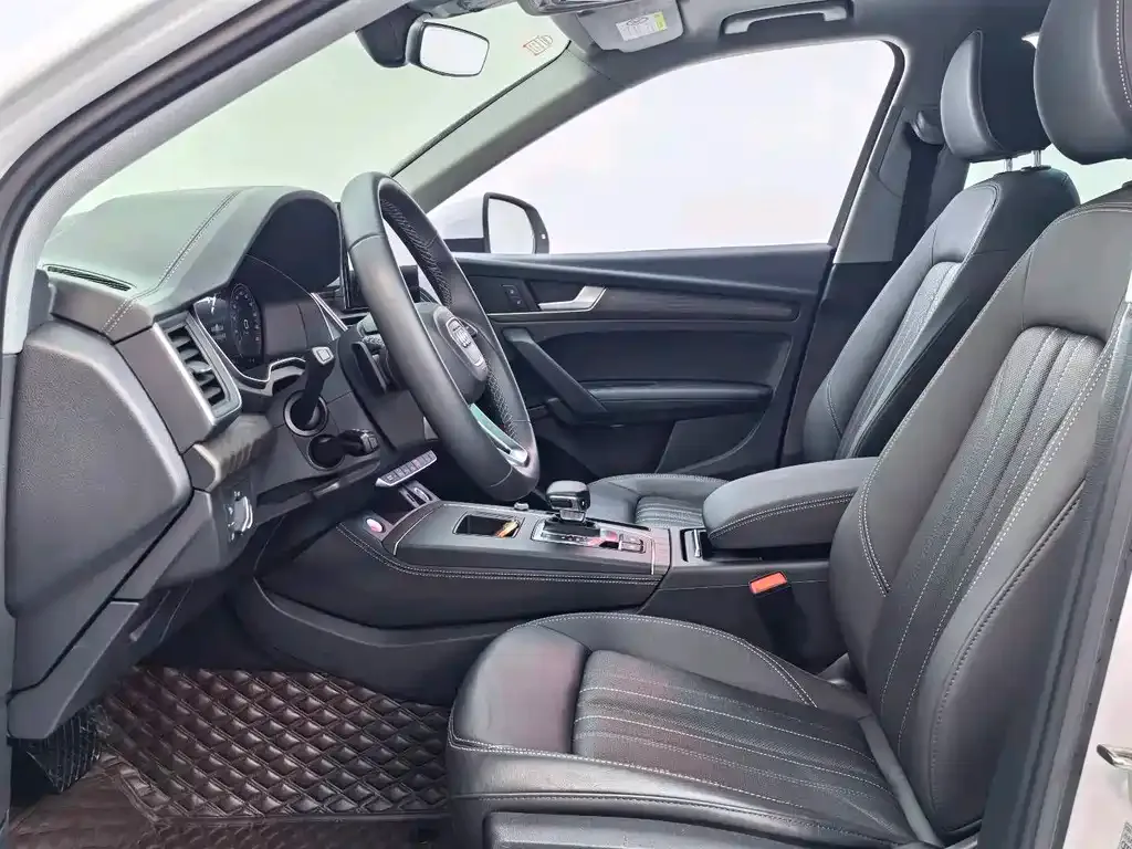 Audi Q5L 2022 из CN, фото 10