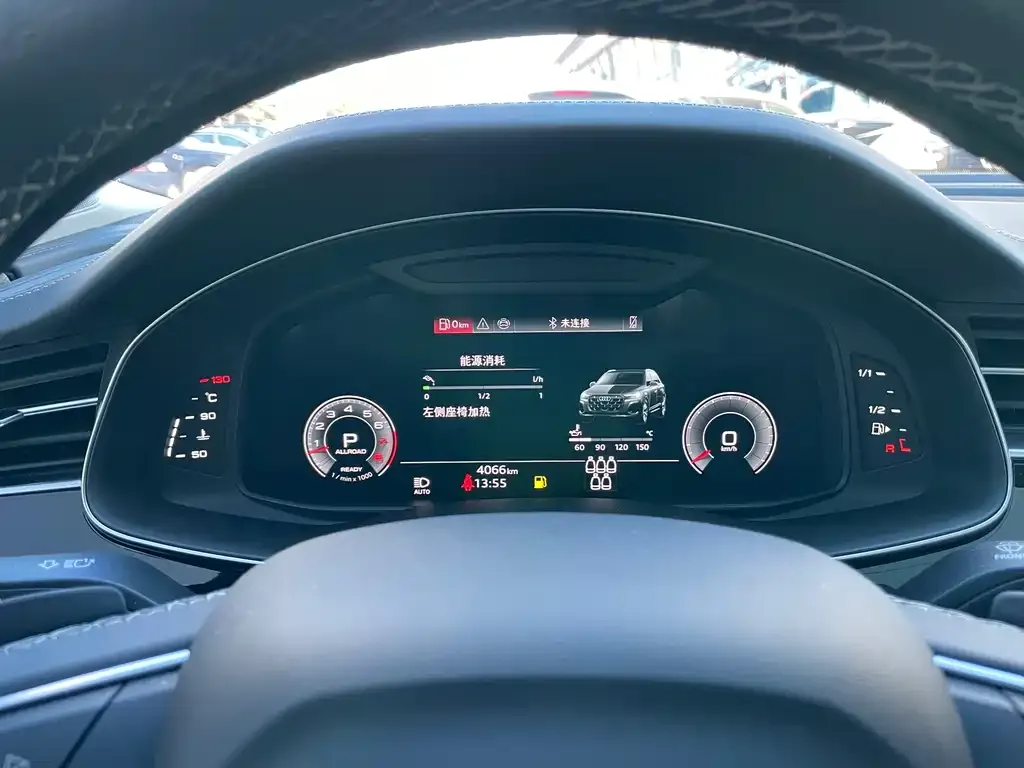 Audi Q7 2025 из CN, фото 4