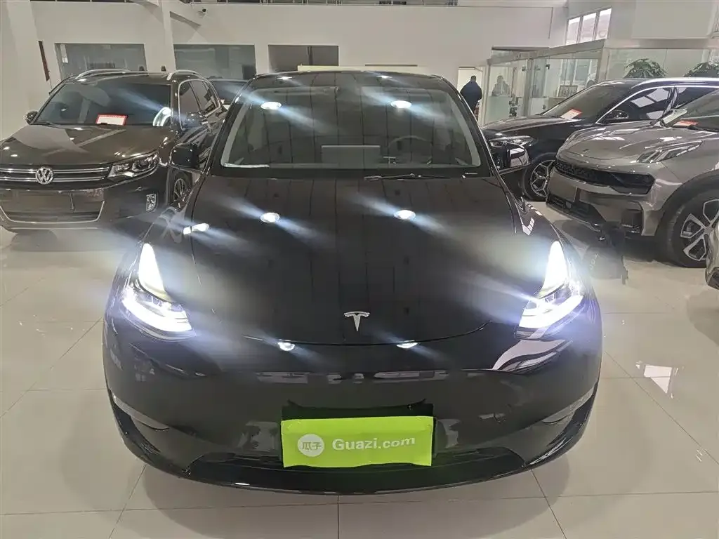 Tesla Model Y 2024 из CN, фото 4