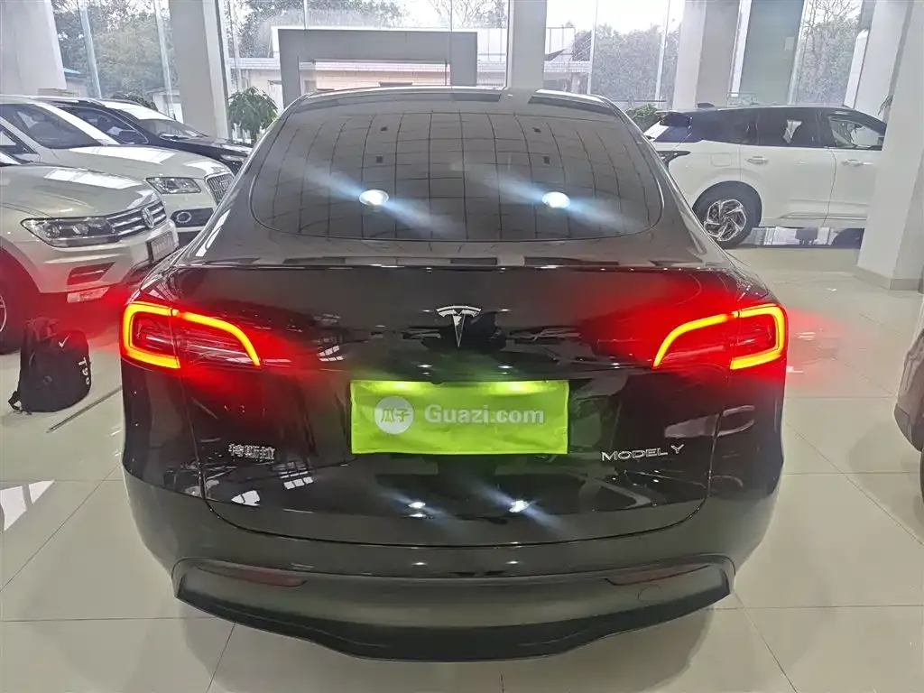 Tesla Model Y 2024 из CN, фото 10