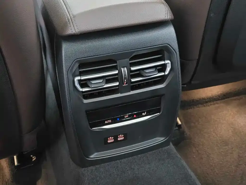 BMW 3 Series 2021 из CN, фото 6