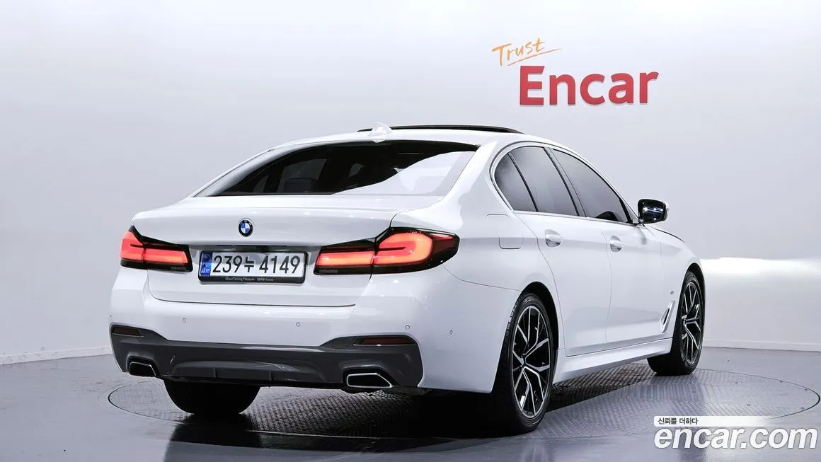 BMW 5-Series 2022 из KR, фото 2