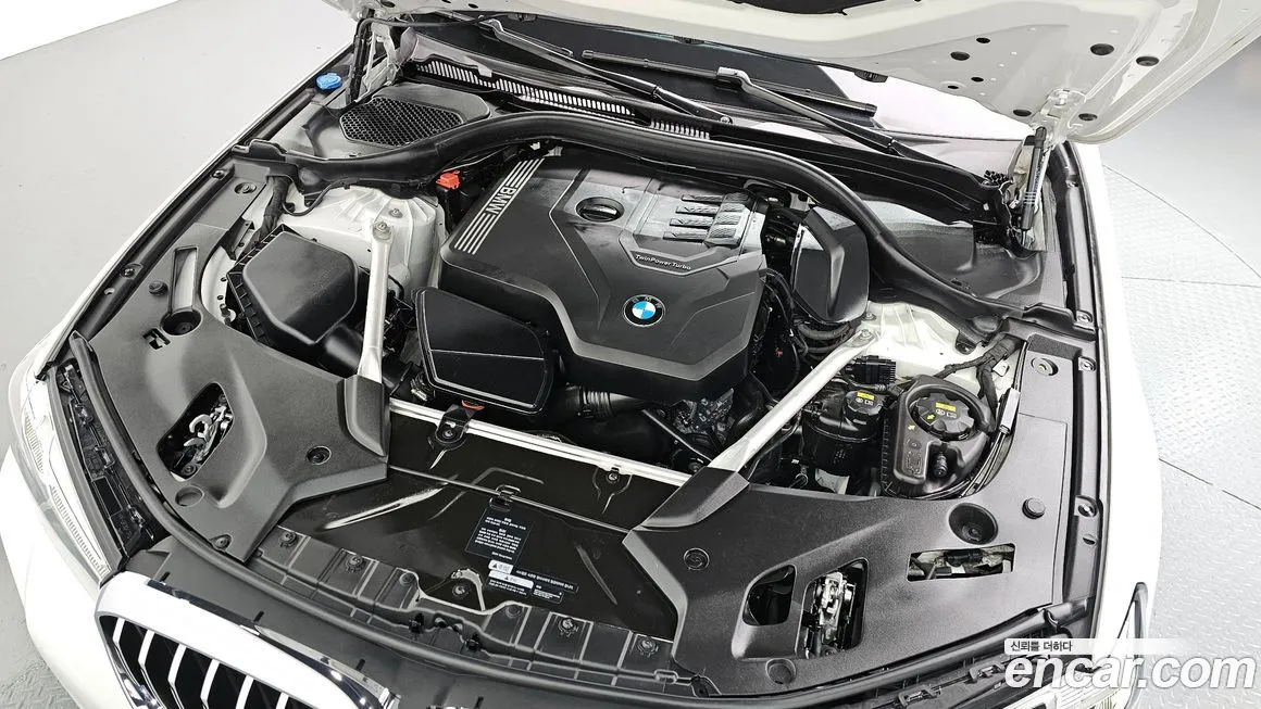 BMW 5-Series 2022 из KR, фото 9