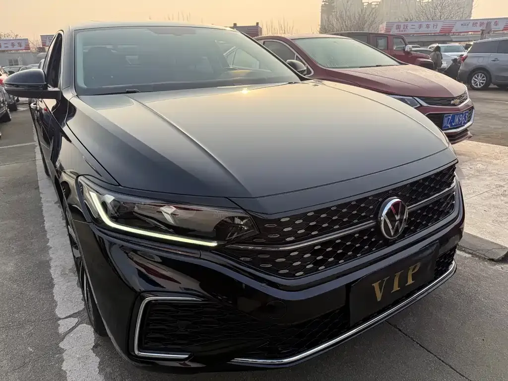 Volkswagen Passat — фото 4