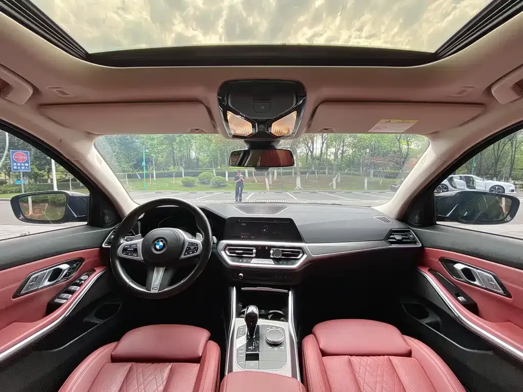 BMW 3 Series 2022 из CN, фото 4
