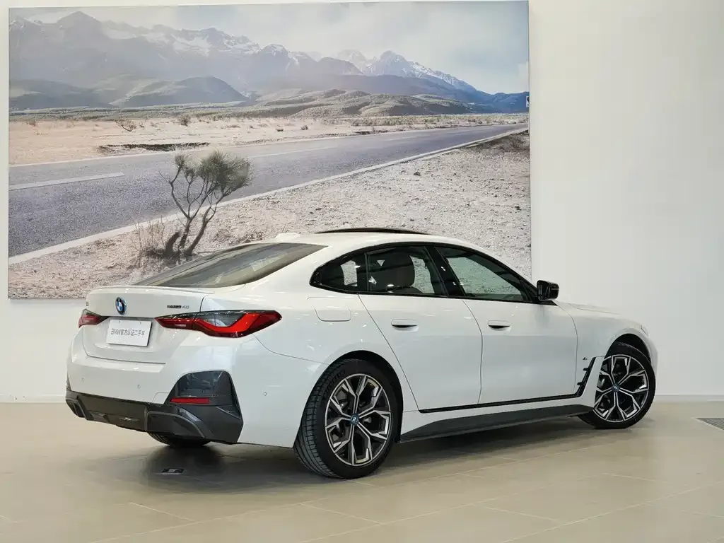 BMW i4 2023 из CN, фото 4