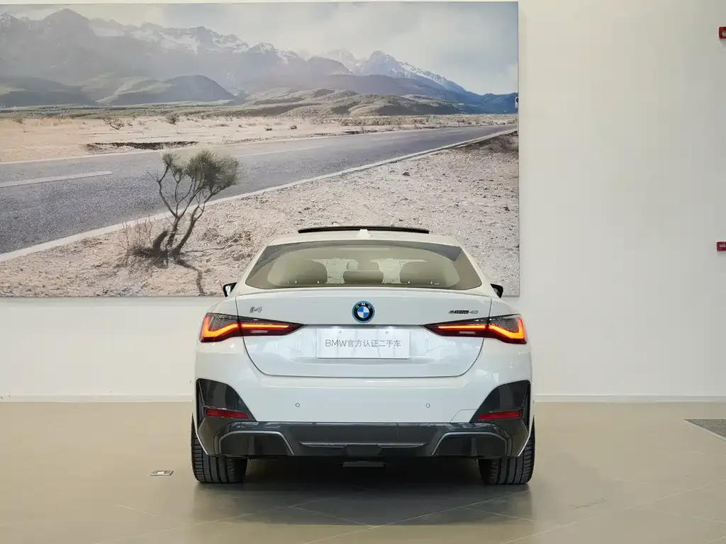BMW i4 2023 из CN, фото 7