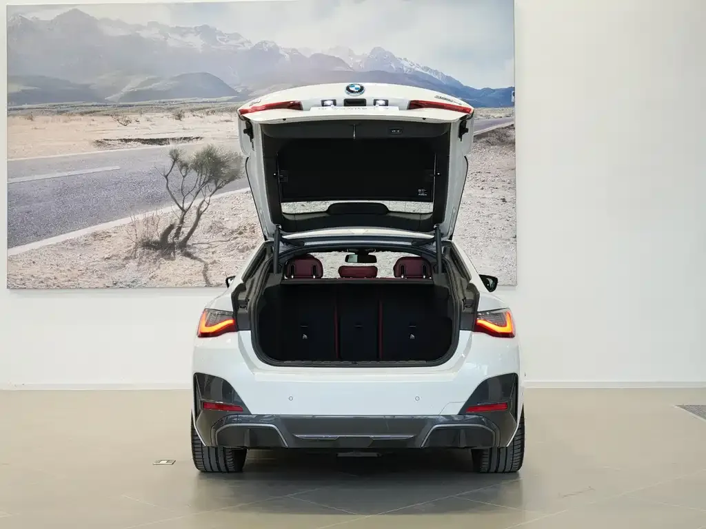 BMW i4 2023 из CN, фото 10