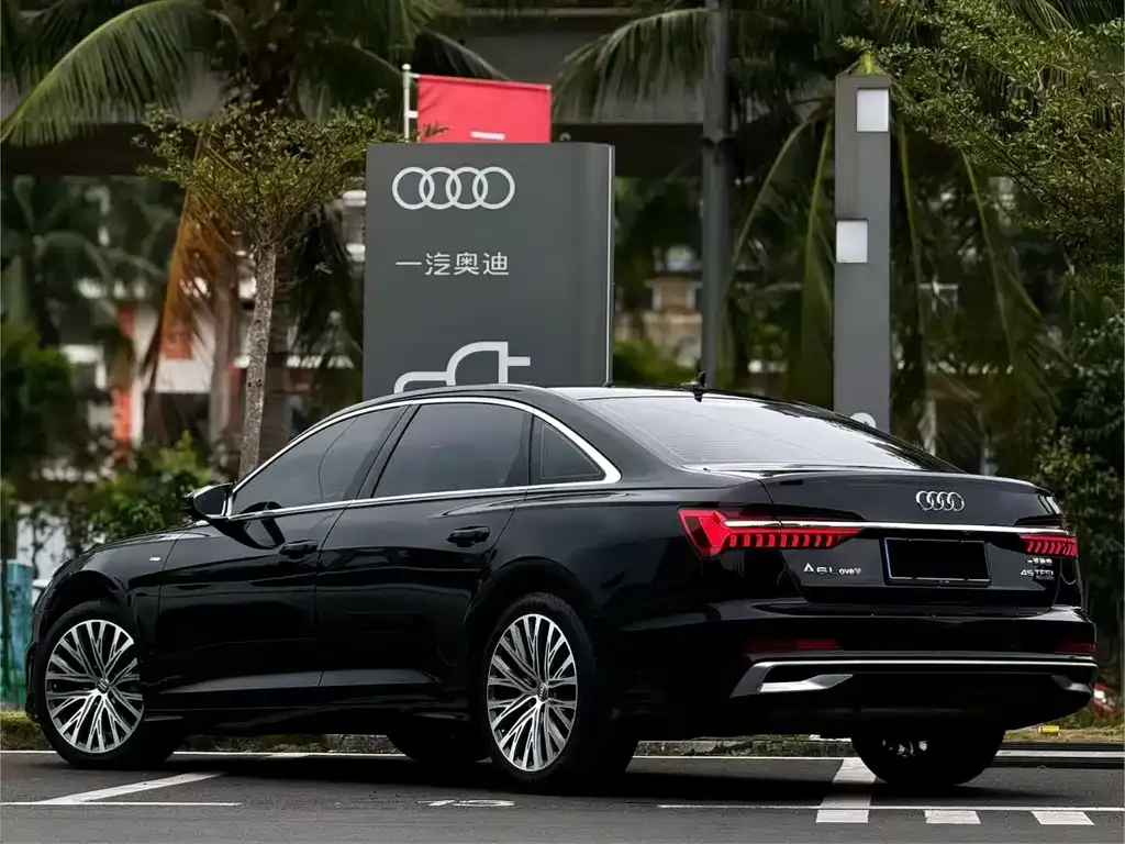 Audi A6L 2025 из CN, фото 10