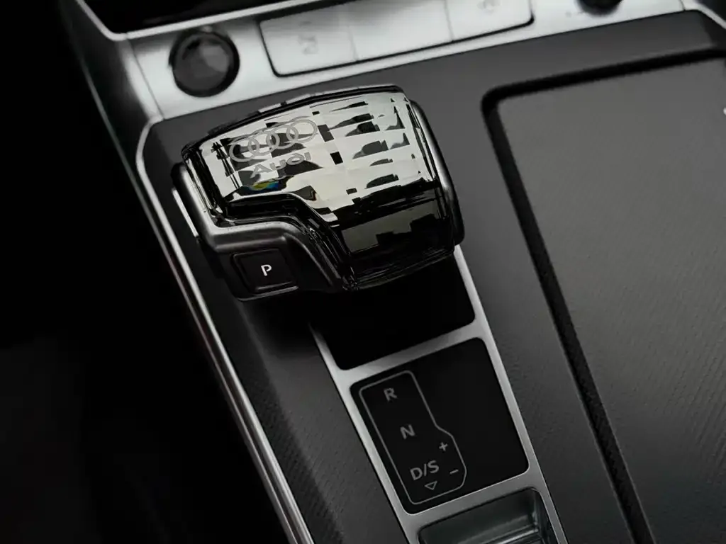 Audi A6L 2025 из CN, фото 3