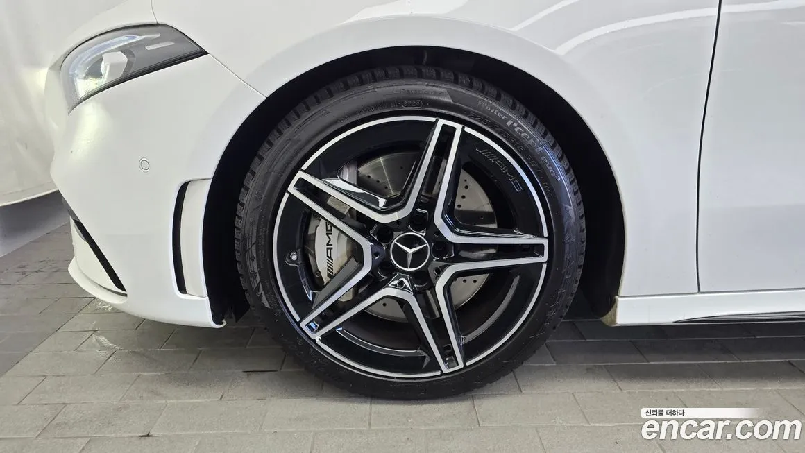 Mercedes-Benz A-Class — фото 10