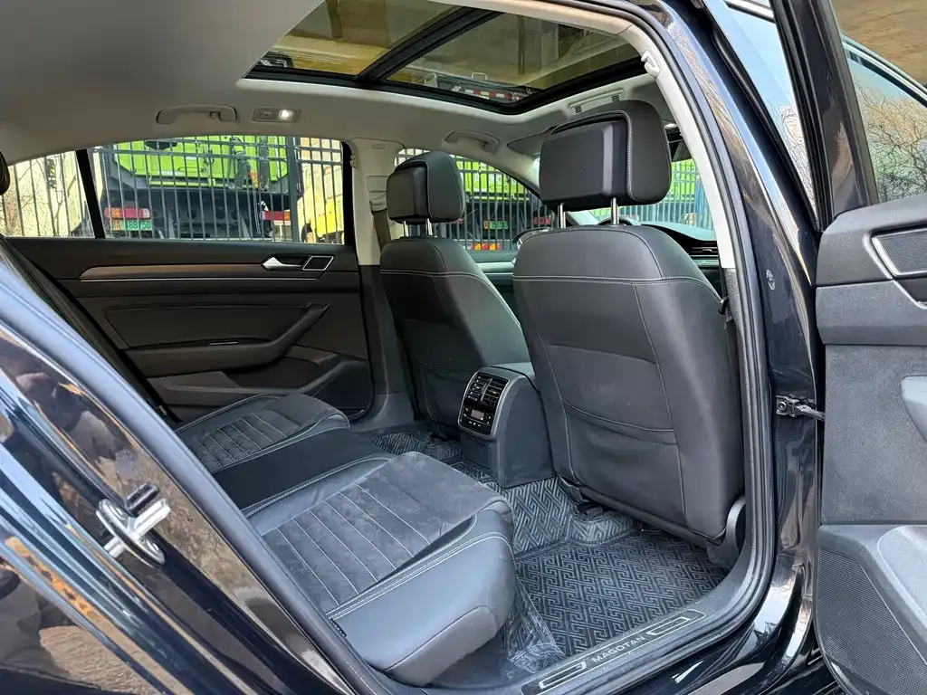 Volkswagen Magotan 2022 из CN, фото 7