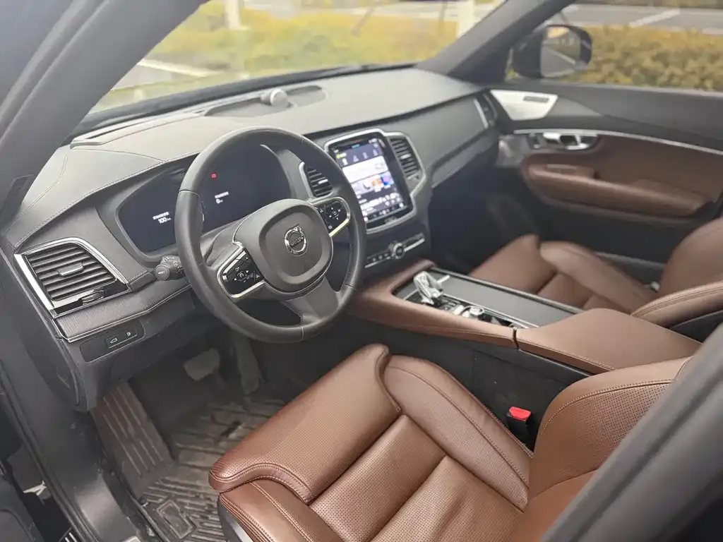 Volvo XC90 PHEV 2024 из CN, фото 5