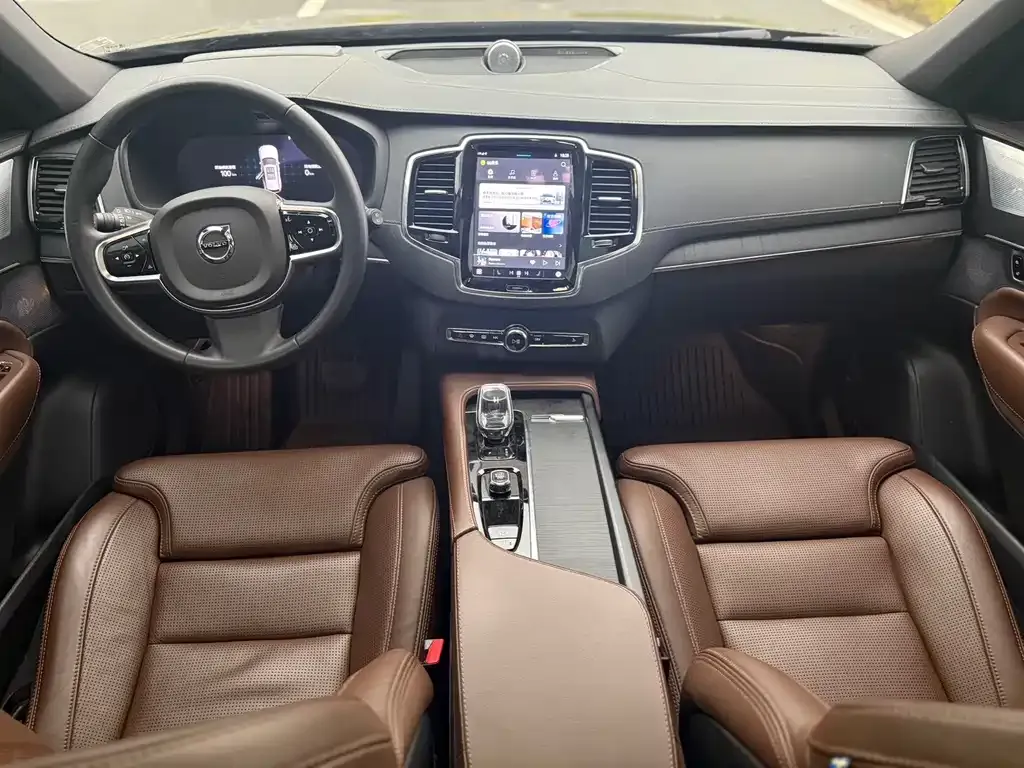 Volvo XC90 PHEV 2024 из CN, фото 9