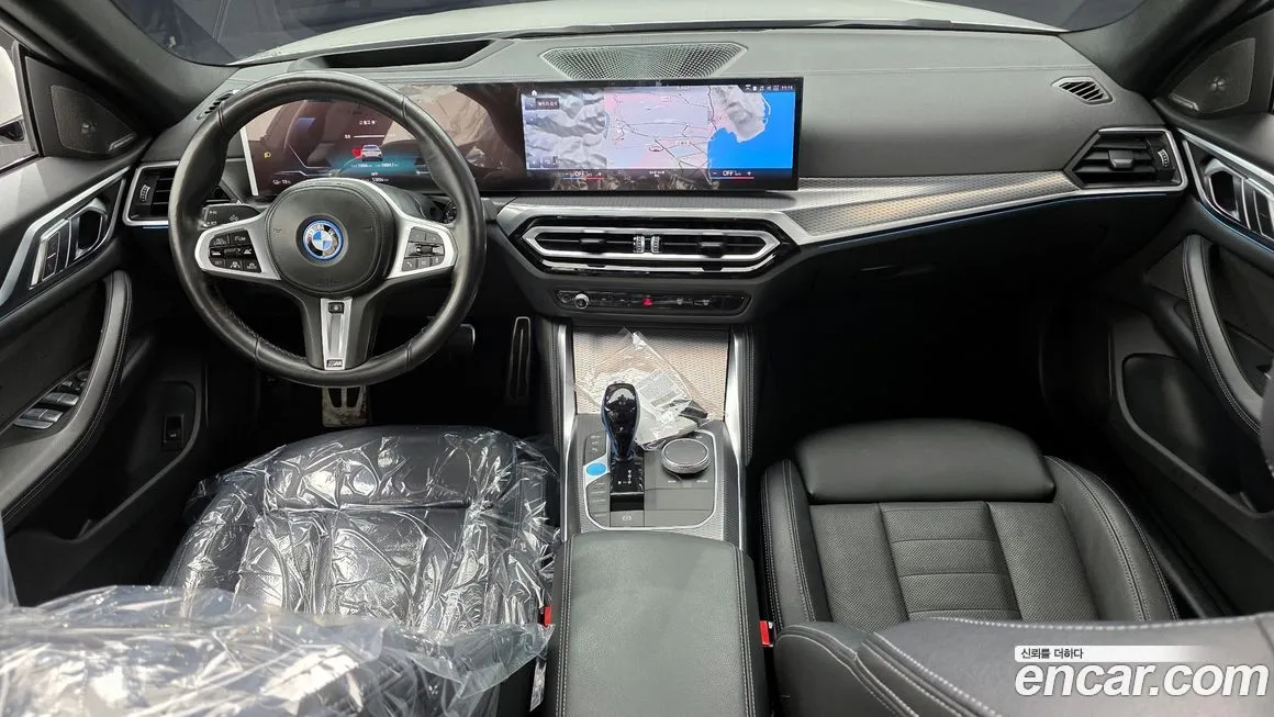 BMW i4 — фото 6