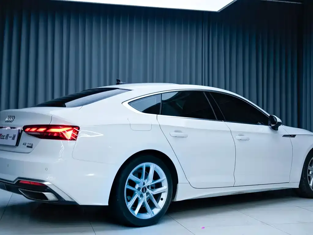 Audi A5 (Import) 2021 из CN, фото 2