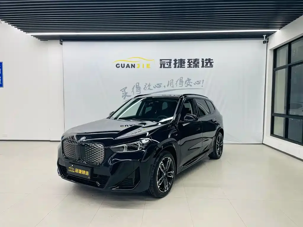 BMW iX1 2025 из CN, фото 1
