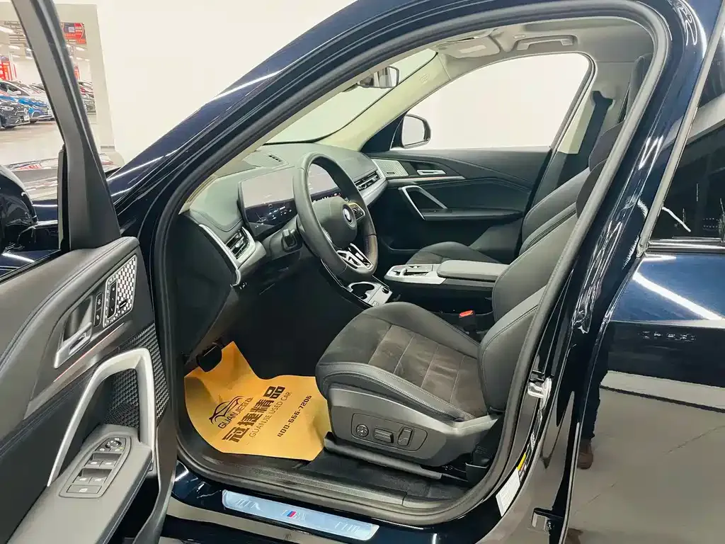 BMW iX1 2025 из CN, фото 10