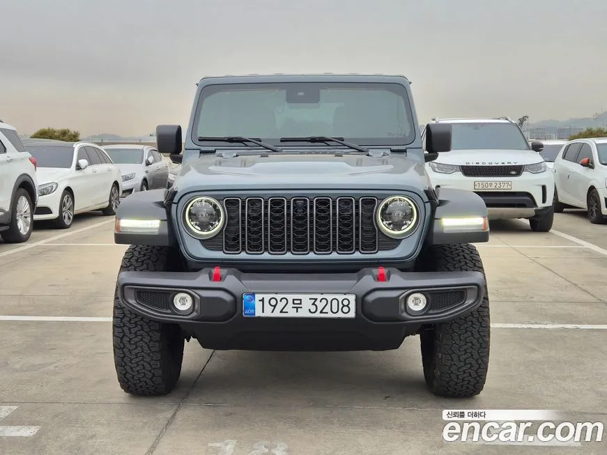 Jeep Wrangler — фото 10