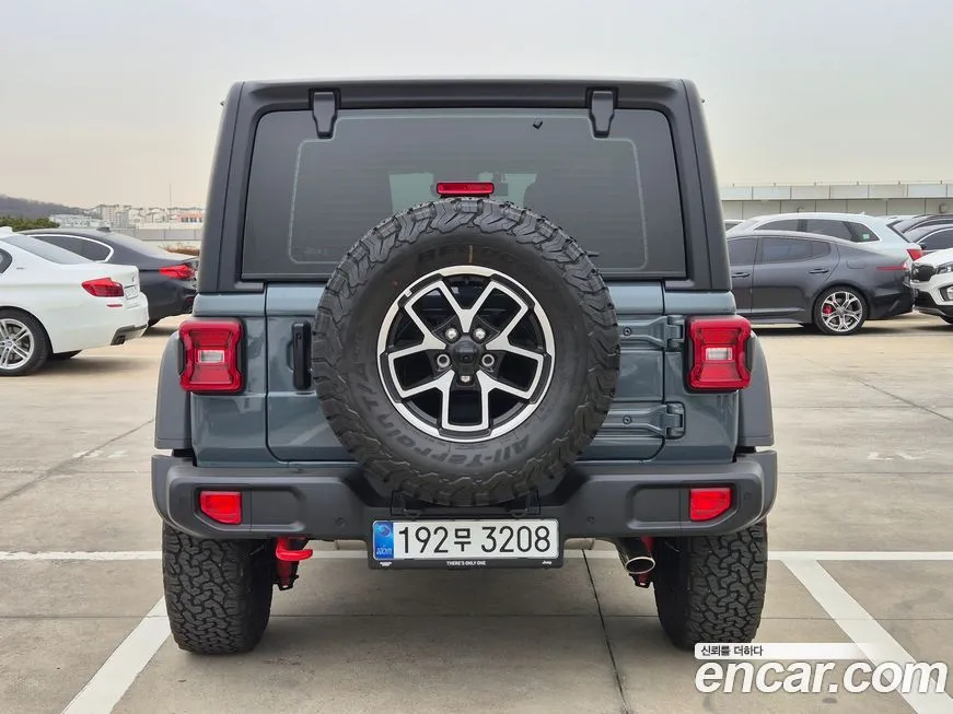 Jeep Wrangler — фото 5