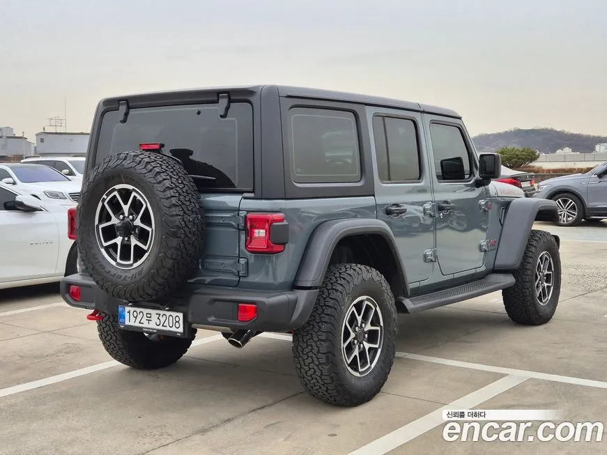 Jeep Wrangler — фото 6