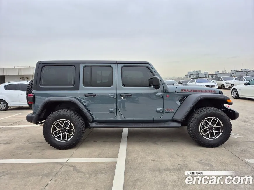 Jeep Wrangler — фото 9