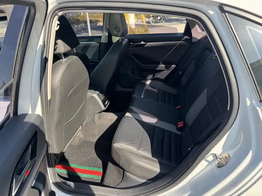 Volkswagen Sagitar 2021 из CN, фото 6