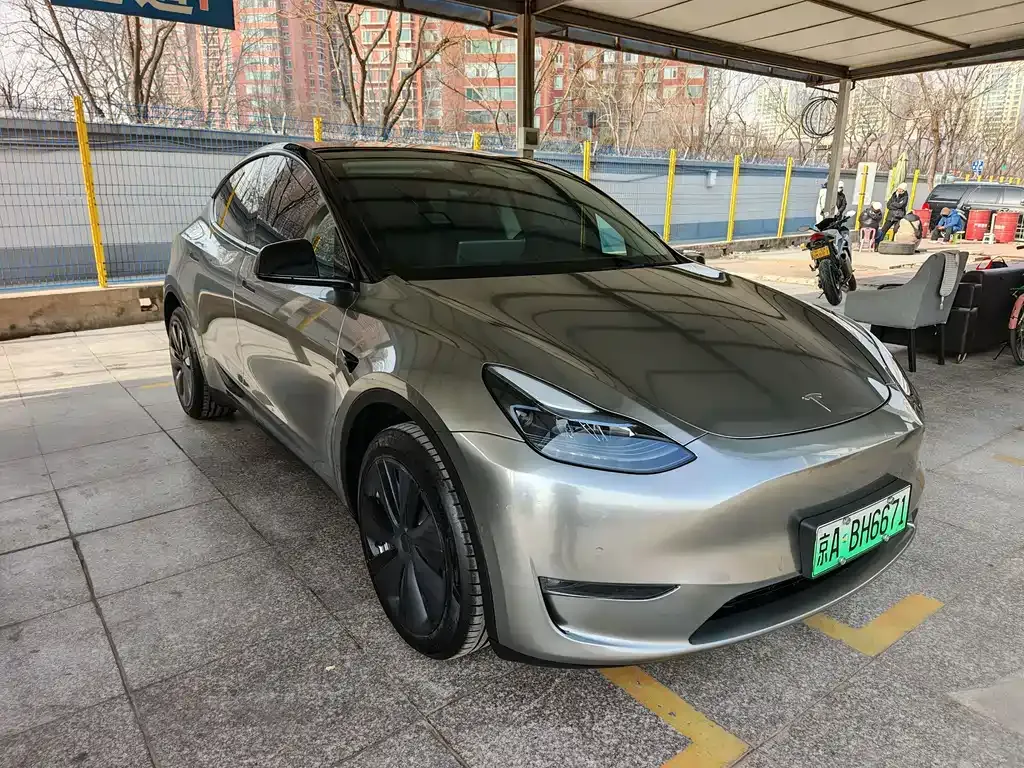 Tesla Model Y 2023 из CN, фото 10