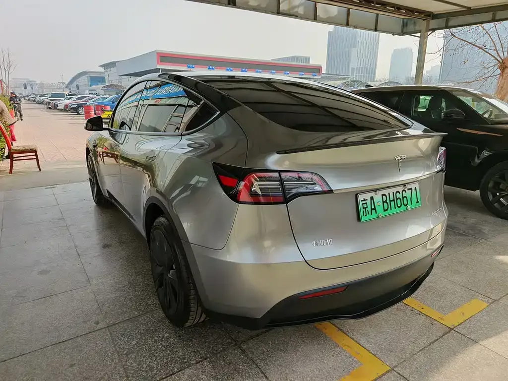 Tesla Model Y 2023 из CN, фото 7
