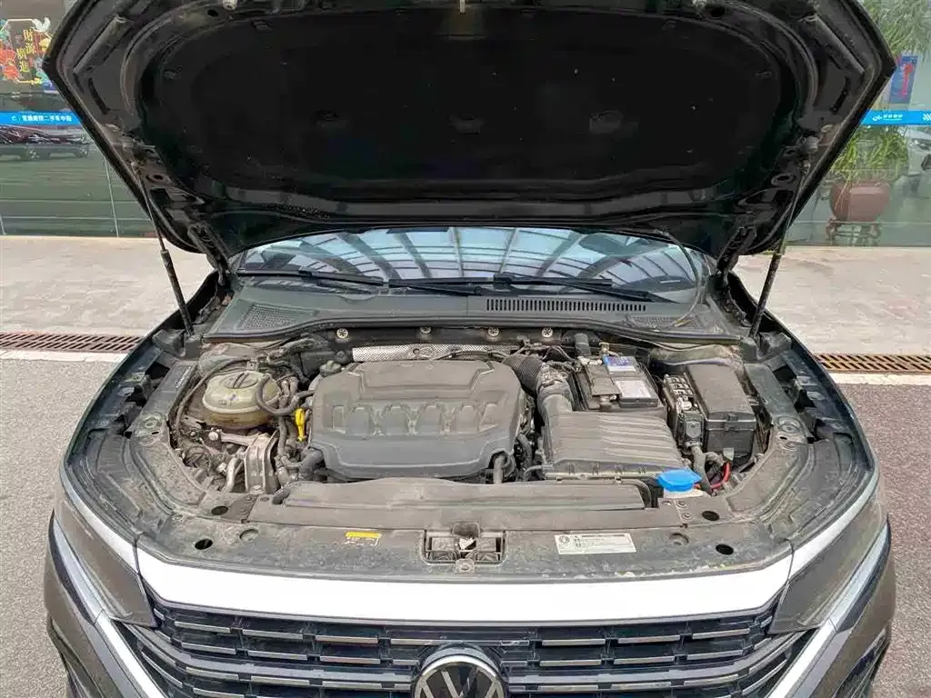 Volkswagen Passat 2023 из CN, фото 3