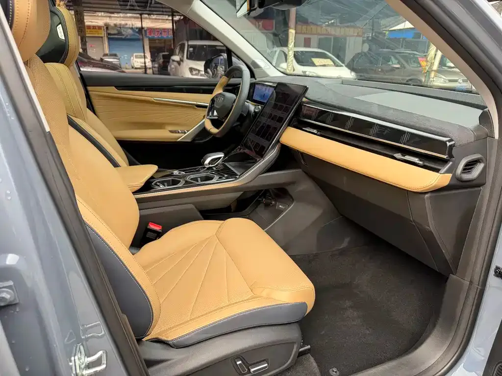 Geely Boyue L 2022 из CN, фото 3