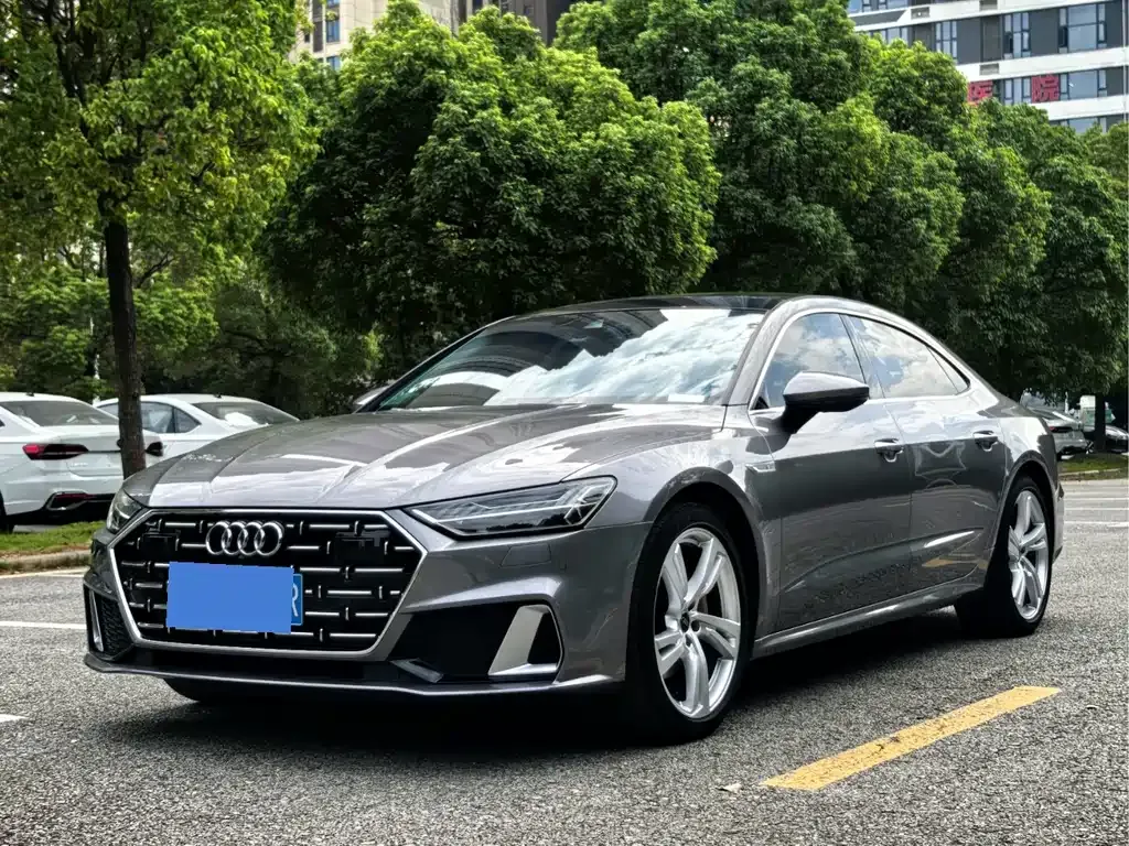 Audi A7L