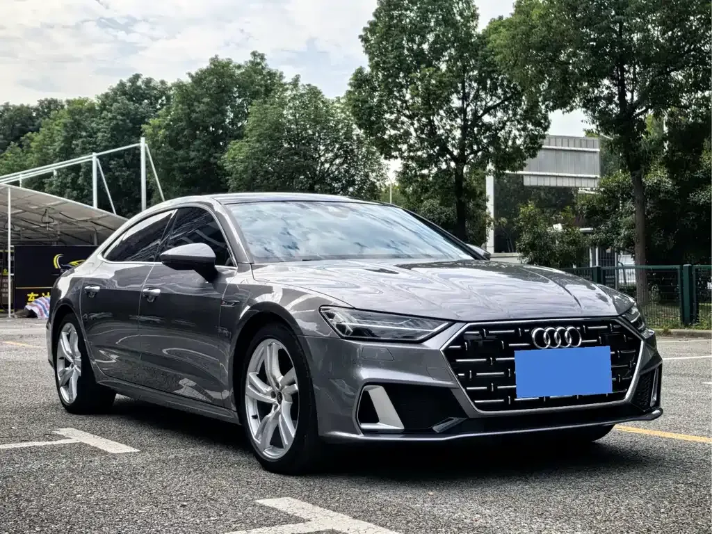 Audi A7L 2022 из CN, фото 7
