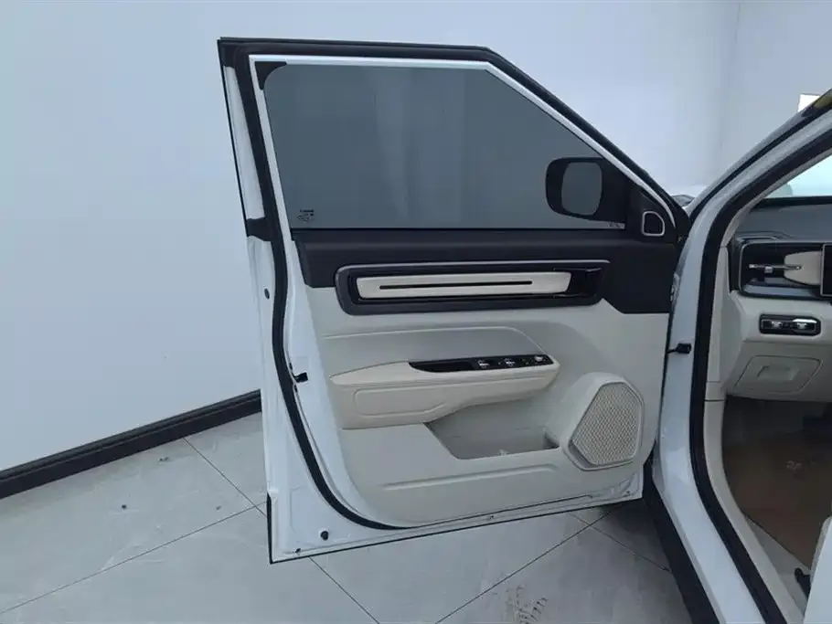 Geely Icon — фото 10