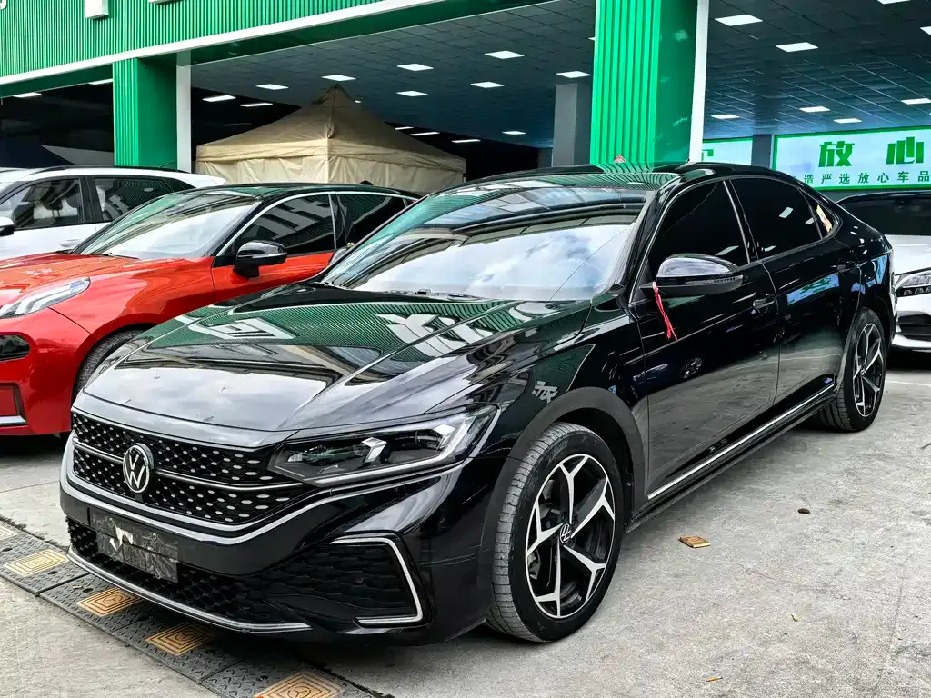 Volkswagen Passat 2024 из CN, фото 1