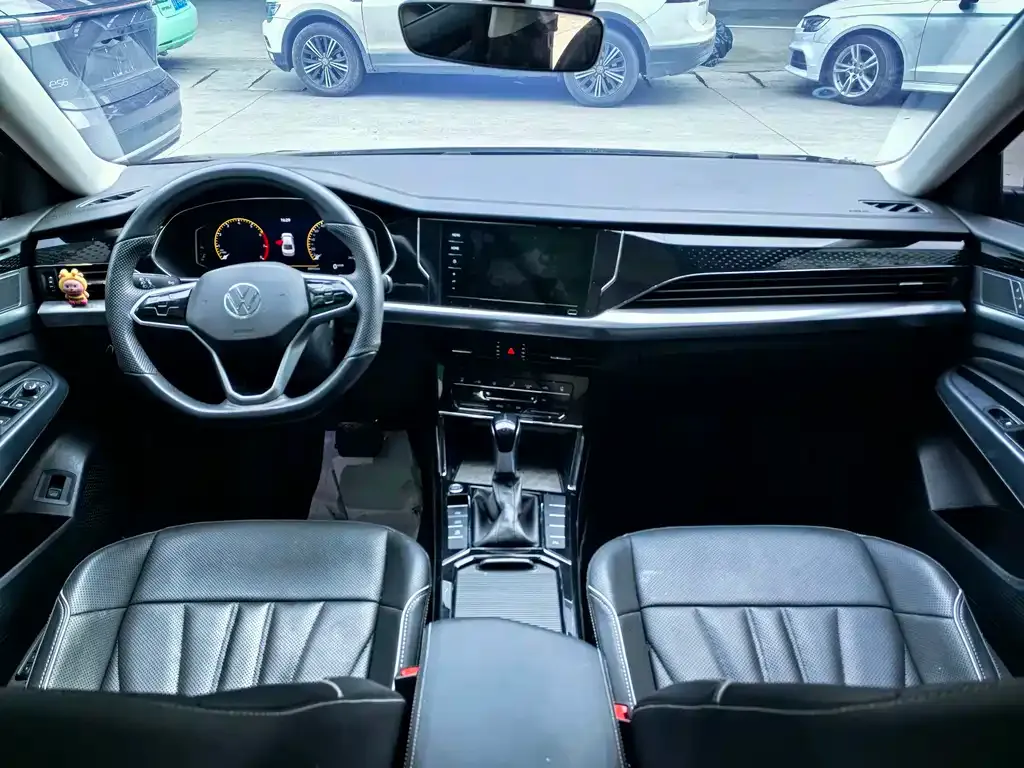 Volkswagen Passat 2024 из CN, фото 8