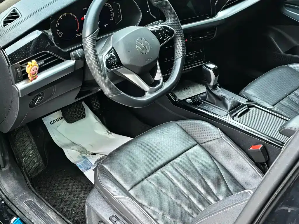 Volkswagen Passat 2024 из CN, фото 9