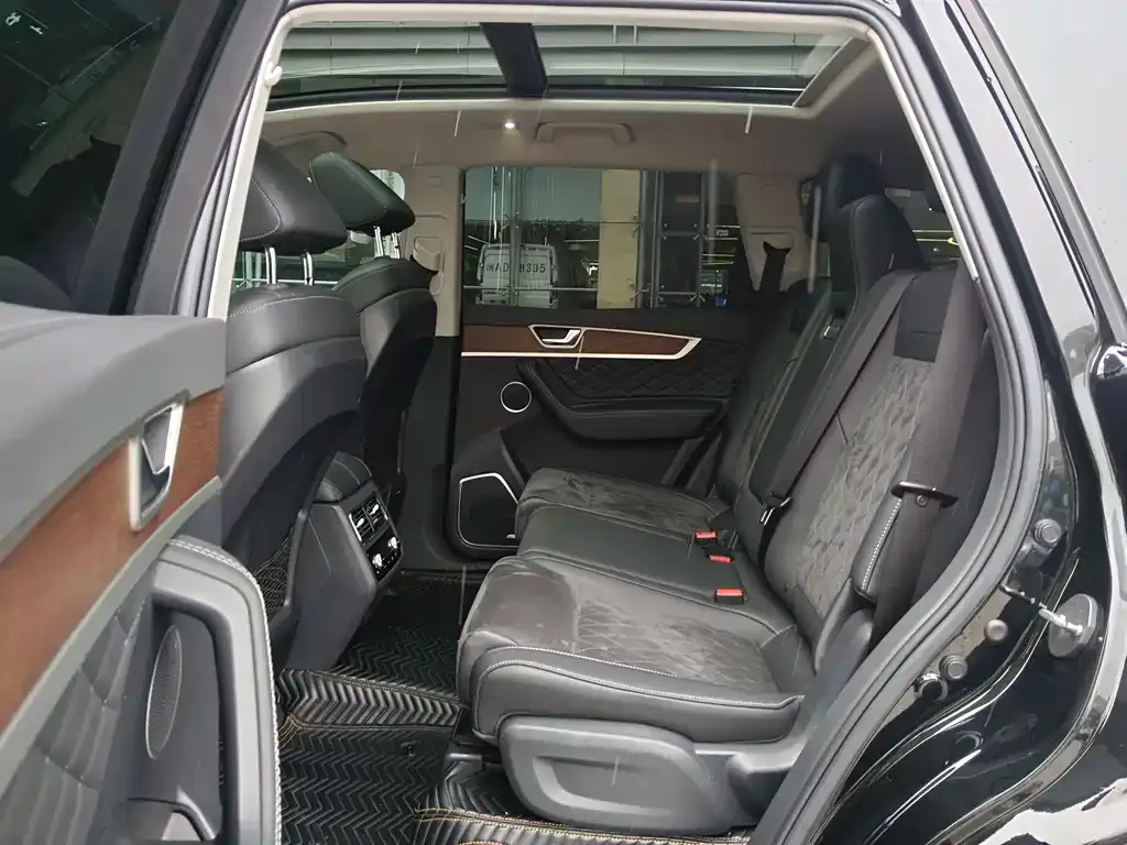 Hongqi HS7 2022 из CN, фото 6