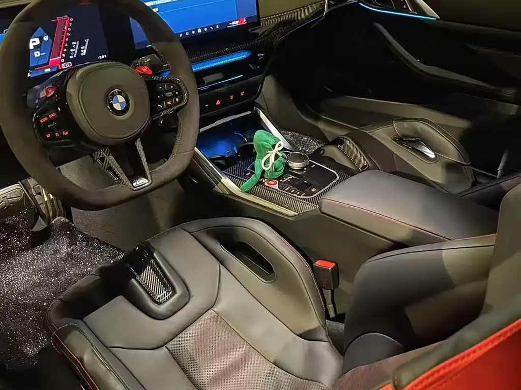 BMW M4 2025 из CN, фото 6